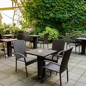 Otel Dalimil, Prag